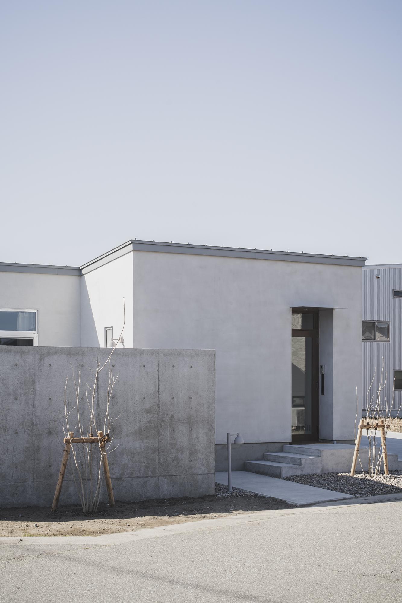S HOUSE