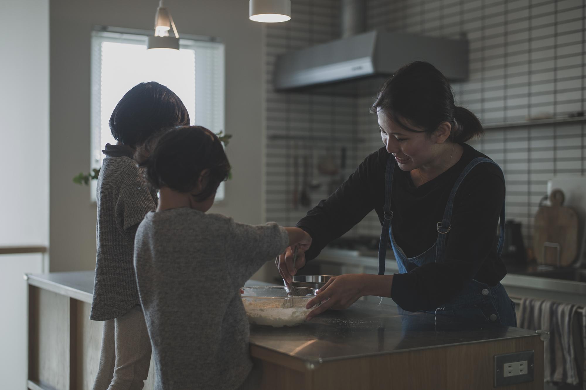 Interview | 海と暮らす家族、
自然を感じる生活を選んだ理由。