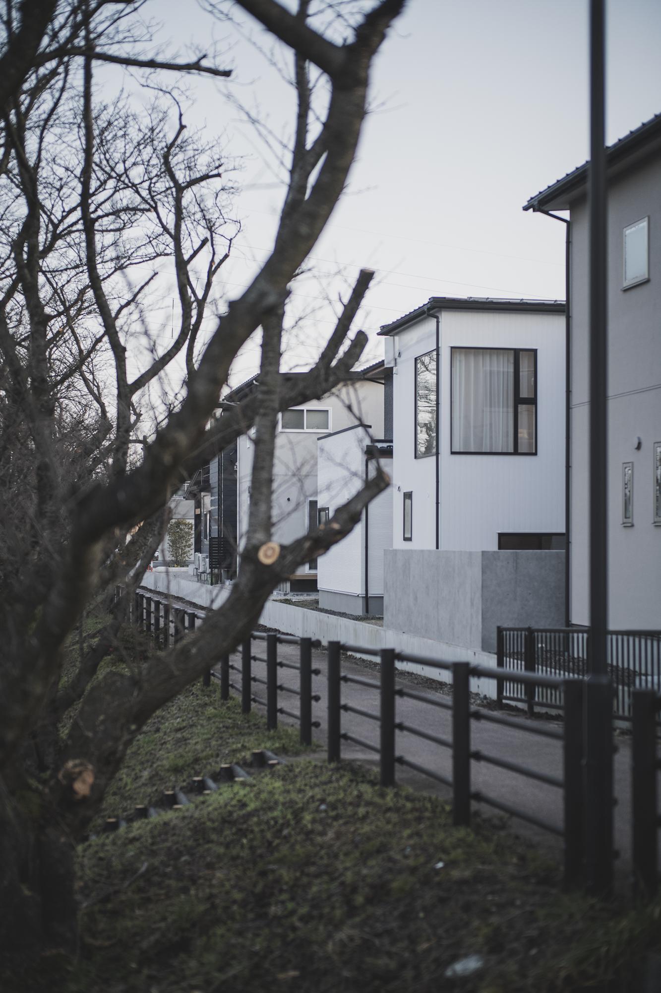H HOUSE